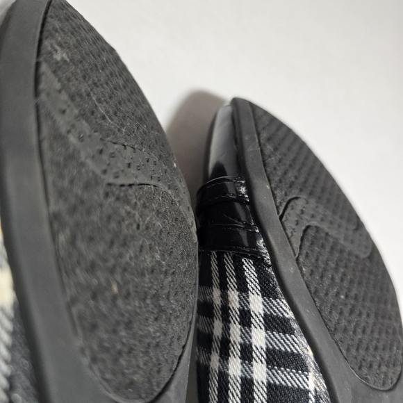 FIONI size 7.5 Stylish Black & White Plaid Women's Flats In EXCELLENT CONDITION - Picture 10 of 10